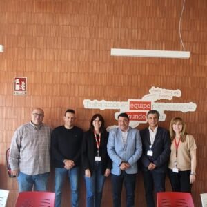 Cruz Roja Española y CDE Valderas FS firman convenio de colaboración