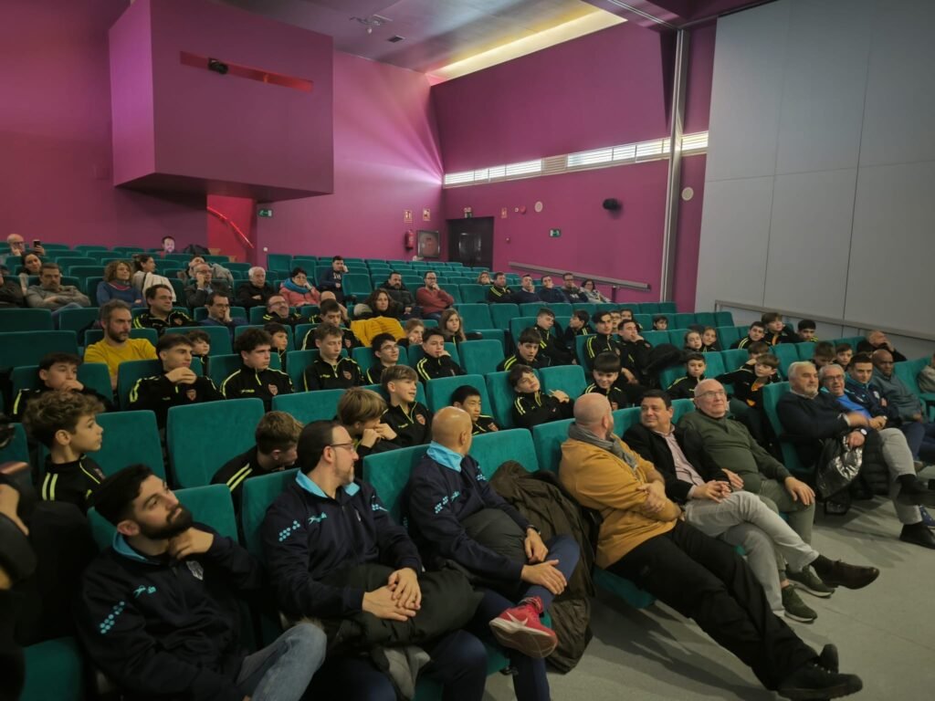 8c359358 0f0e 4f2f b5b6 288021876f3e