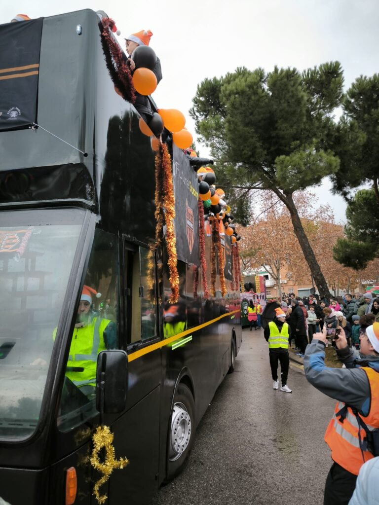 El CDE Valderas FS participa por 2ª vez en la Cabalgata de Reyes de Alcorcón f209b5b8 c9c4 41a8 b5e0 e5ee3f1a5995