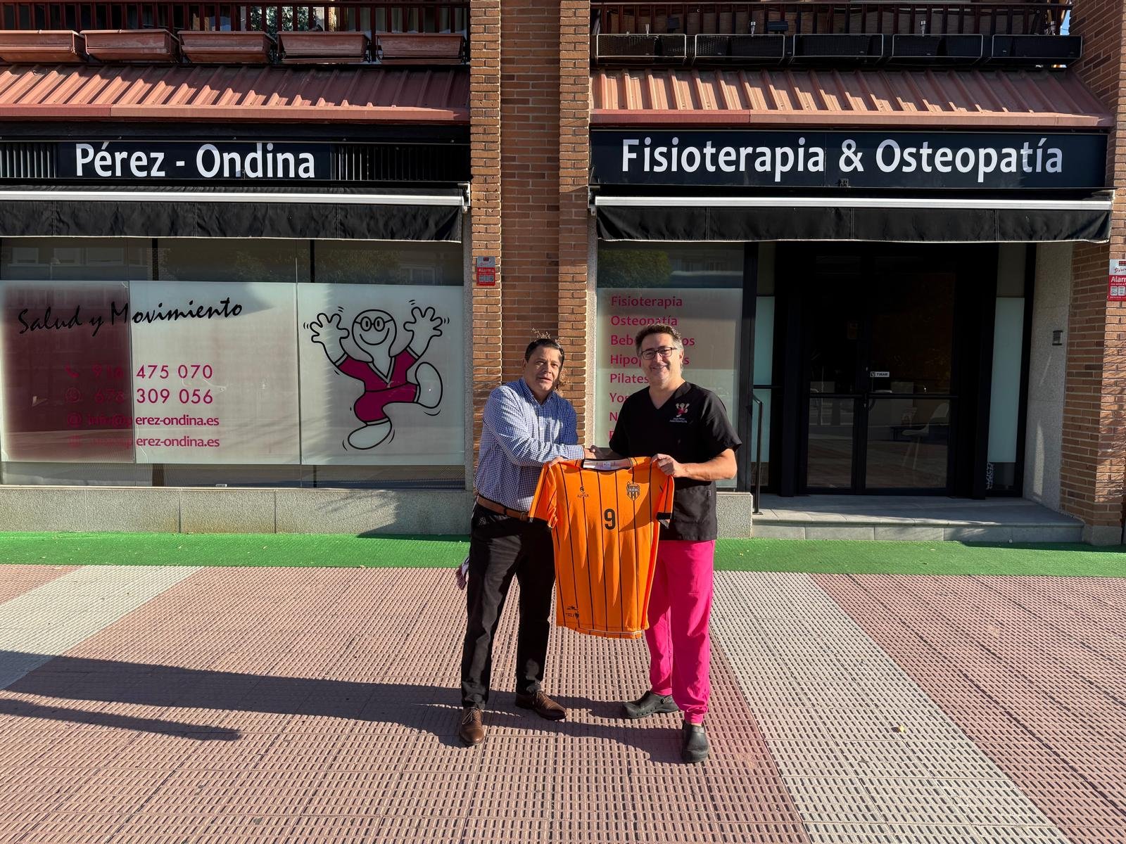 La Clínica de Fisioterapia y Osteopatía Pérez Ondina nuevo patrocinador del CDE Valderas imagen de whatsapp 2025 10 18 a las 11.07.05 81d45114